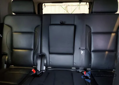 2019 Chevrolet Tahoe C1500 Lt from USA, damaged, VIN 1GNSCBKCXKR138055